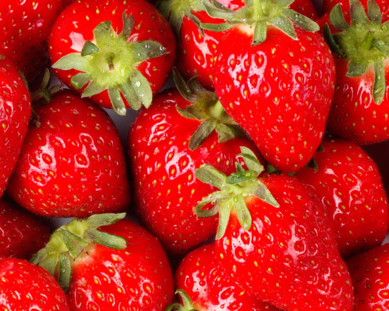 Strawberry Hd Wallpapers Backgrounds Wallpaper Page - Sweet Strawberries - HD Wallpaper 