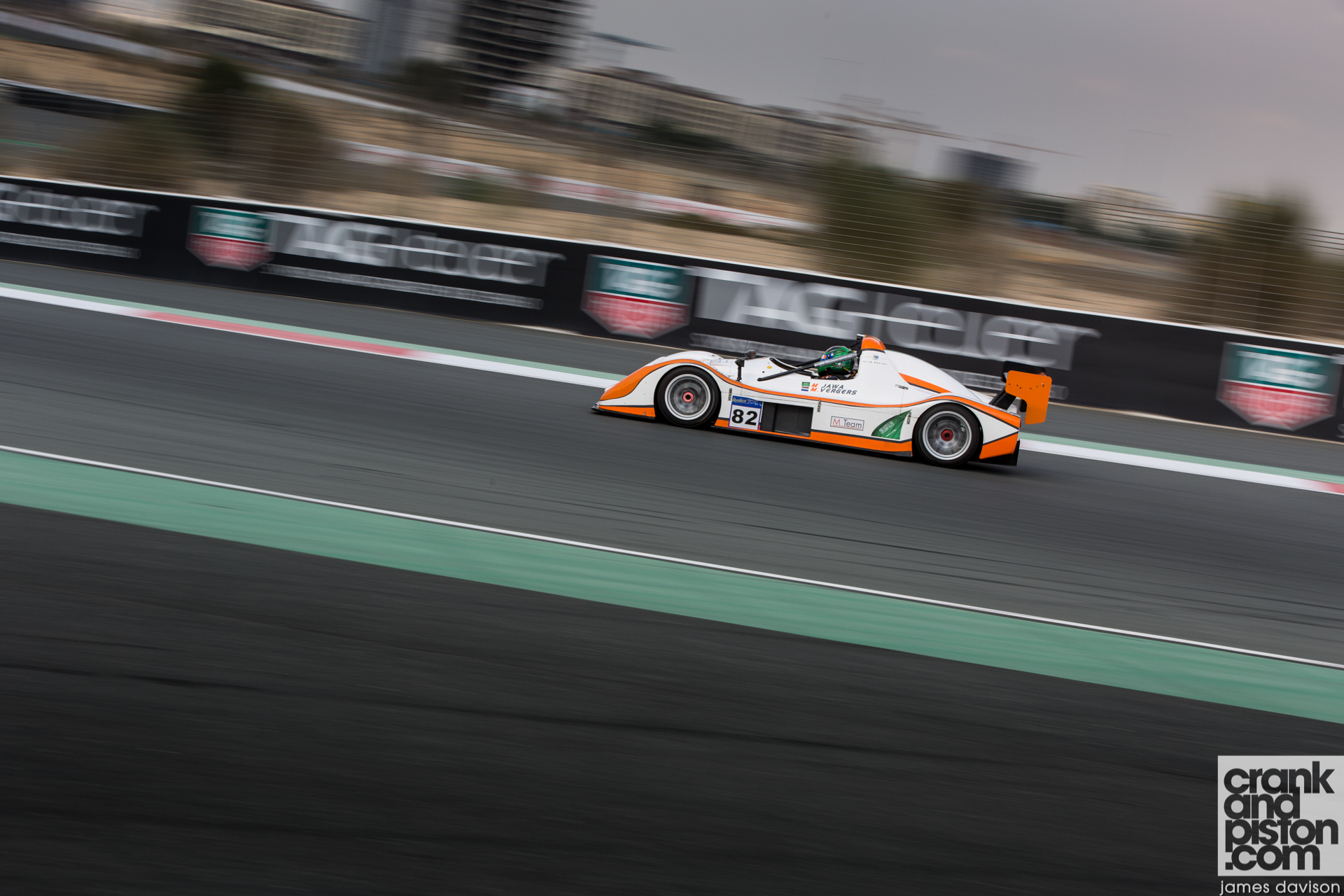 Sports Car Racing - HD Wallpaper 