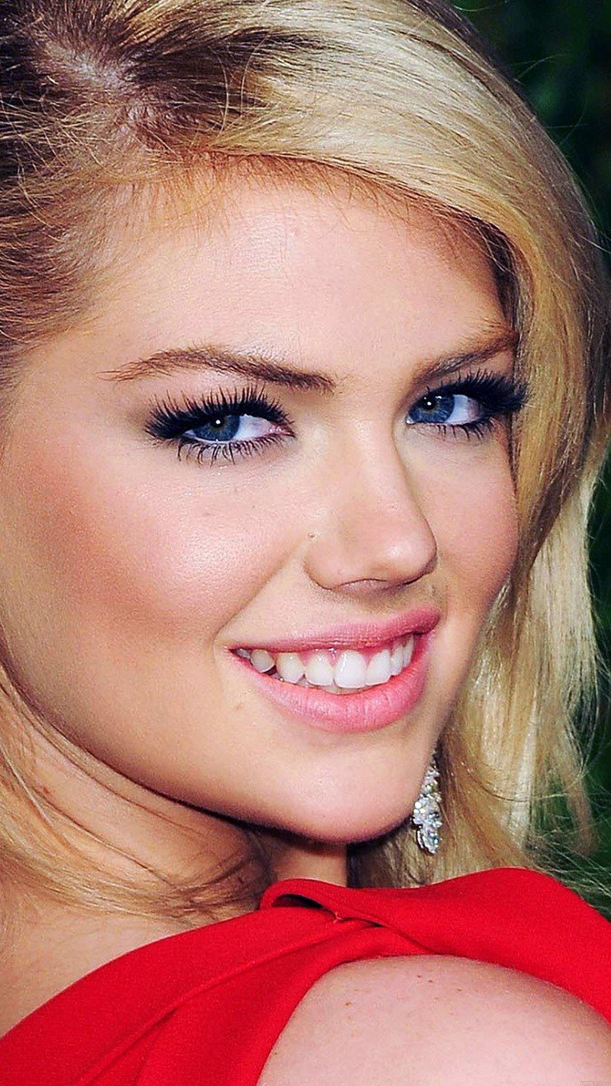 Kate Upton Red Dress Girl Face Android Wallpaper - HD Wallpaper 