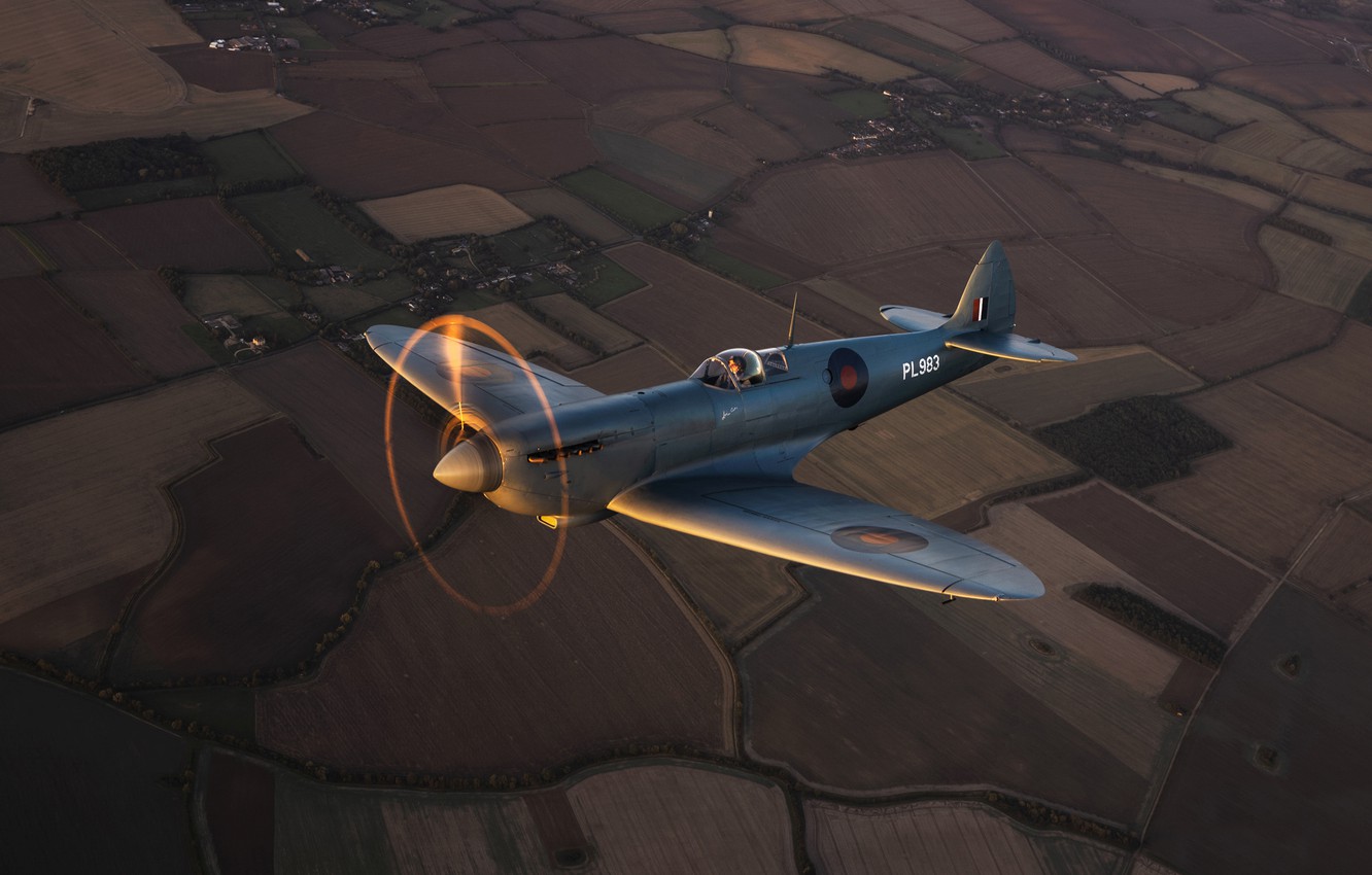 Photo Wallpaper Screw, Fighter, Earth, Spitfire, Raf, - Monoplane - HD Wallpaper 