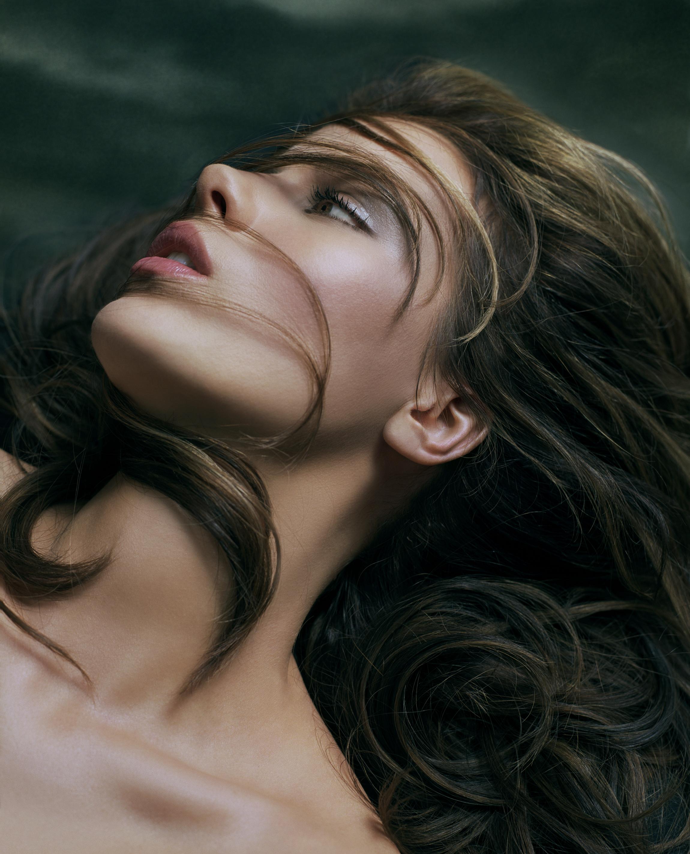 Wallpaper - Kate Beckinsale Glamorous - HD Wallpaper 