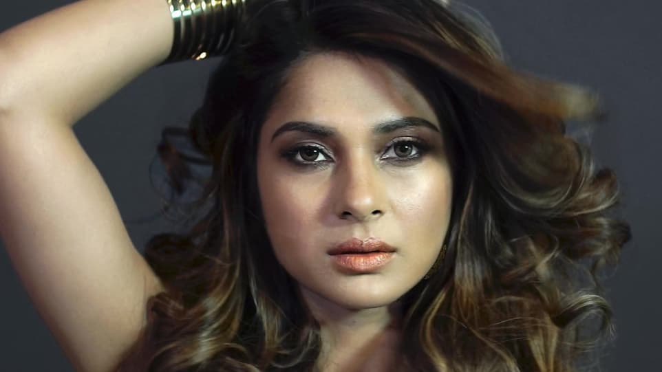 Jennifer Winget Best - HD Wallpaper 