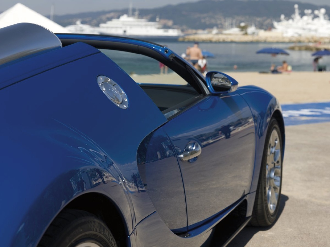 Cars Wallpapers Bugatti Veyron - Bugatti Veyron Side Mirror - HD Wallpaper 