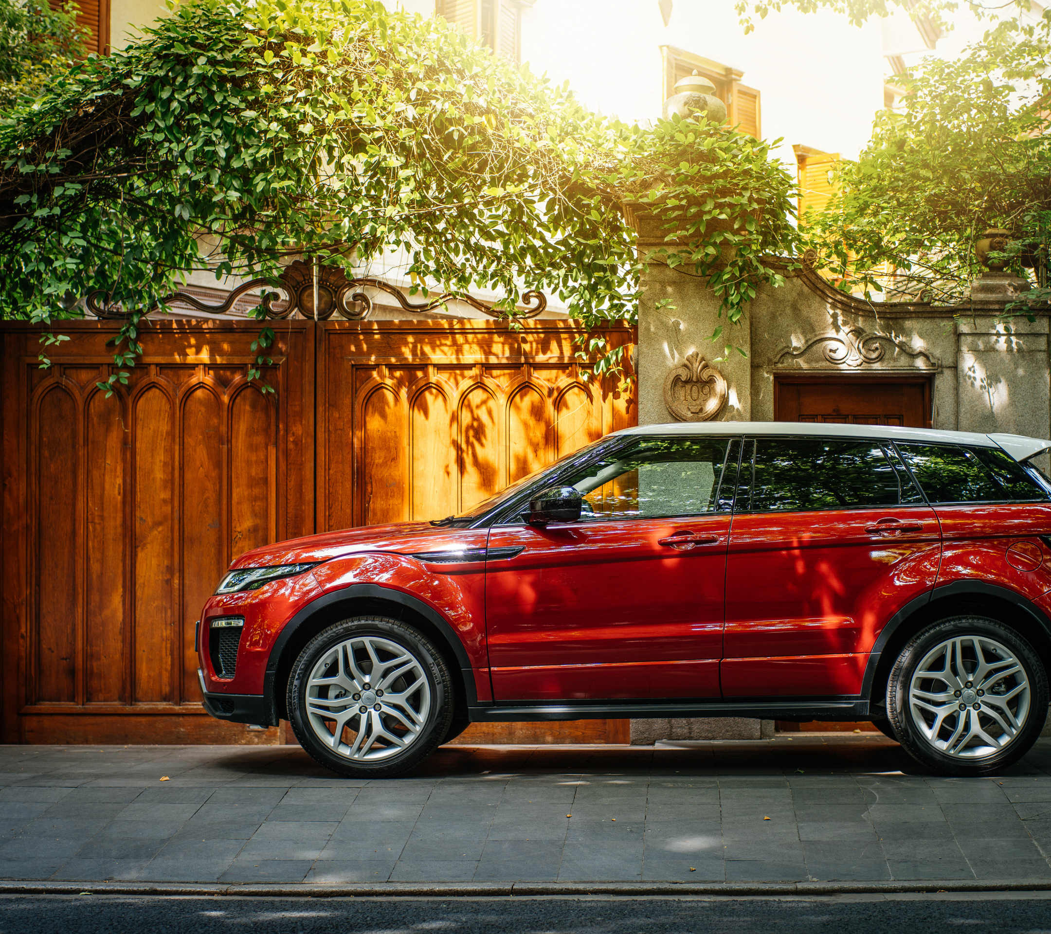 Range Rover Evoque Mobile - HD Wallpaper 