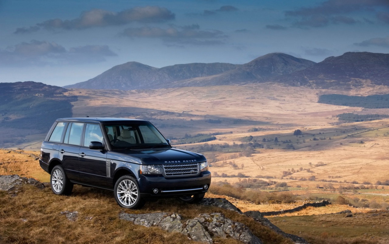 2011 Range Rover Wallpapers - Range Rover On Top Of Mountain - HD Wallpaper 