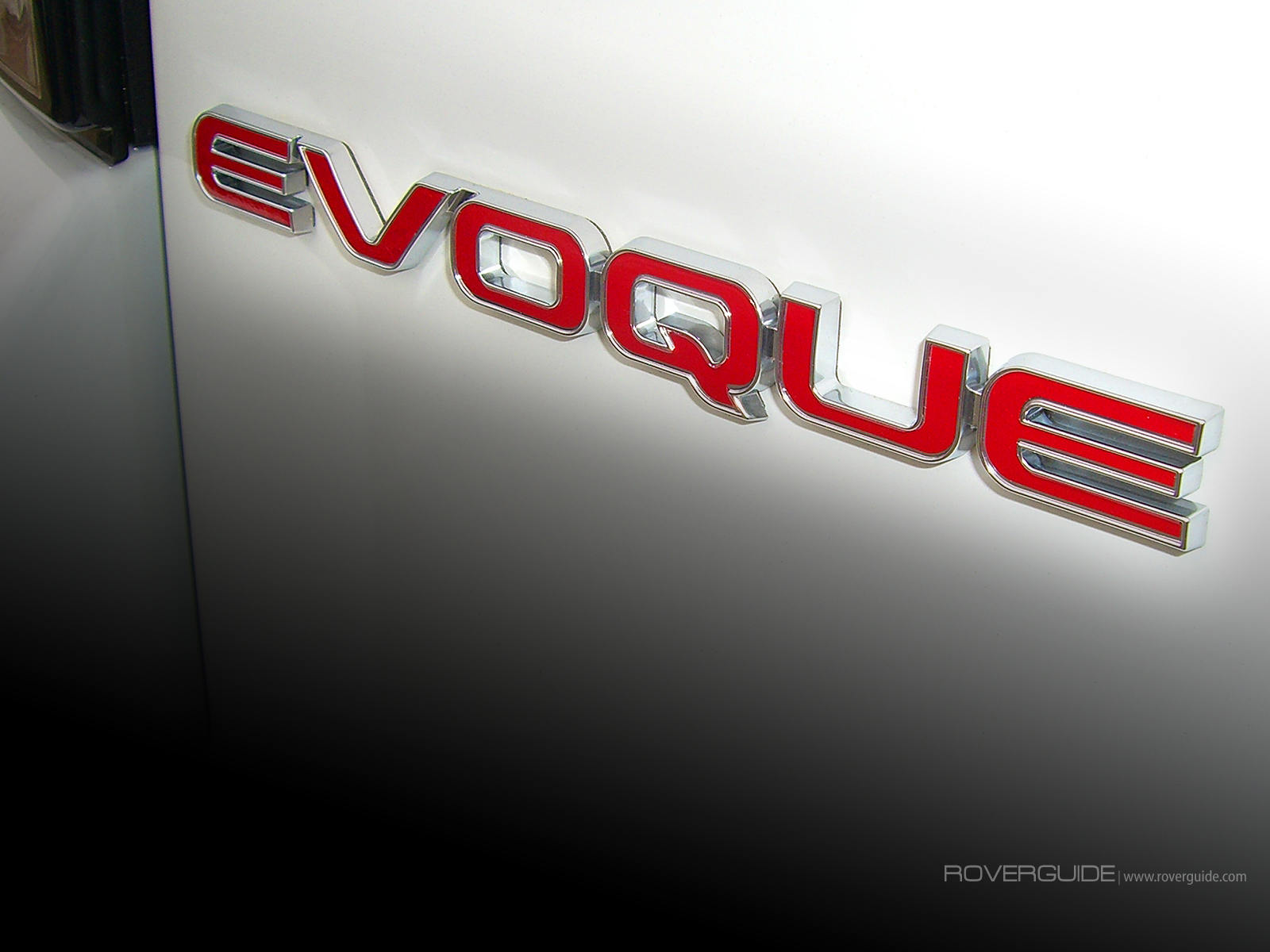 Range Rover Evoque Badge - HD Wallpaper 