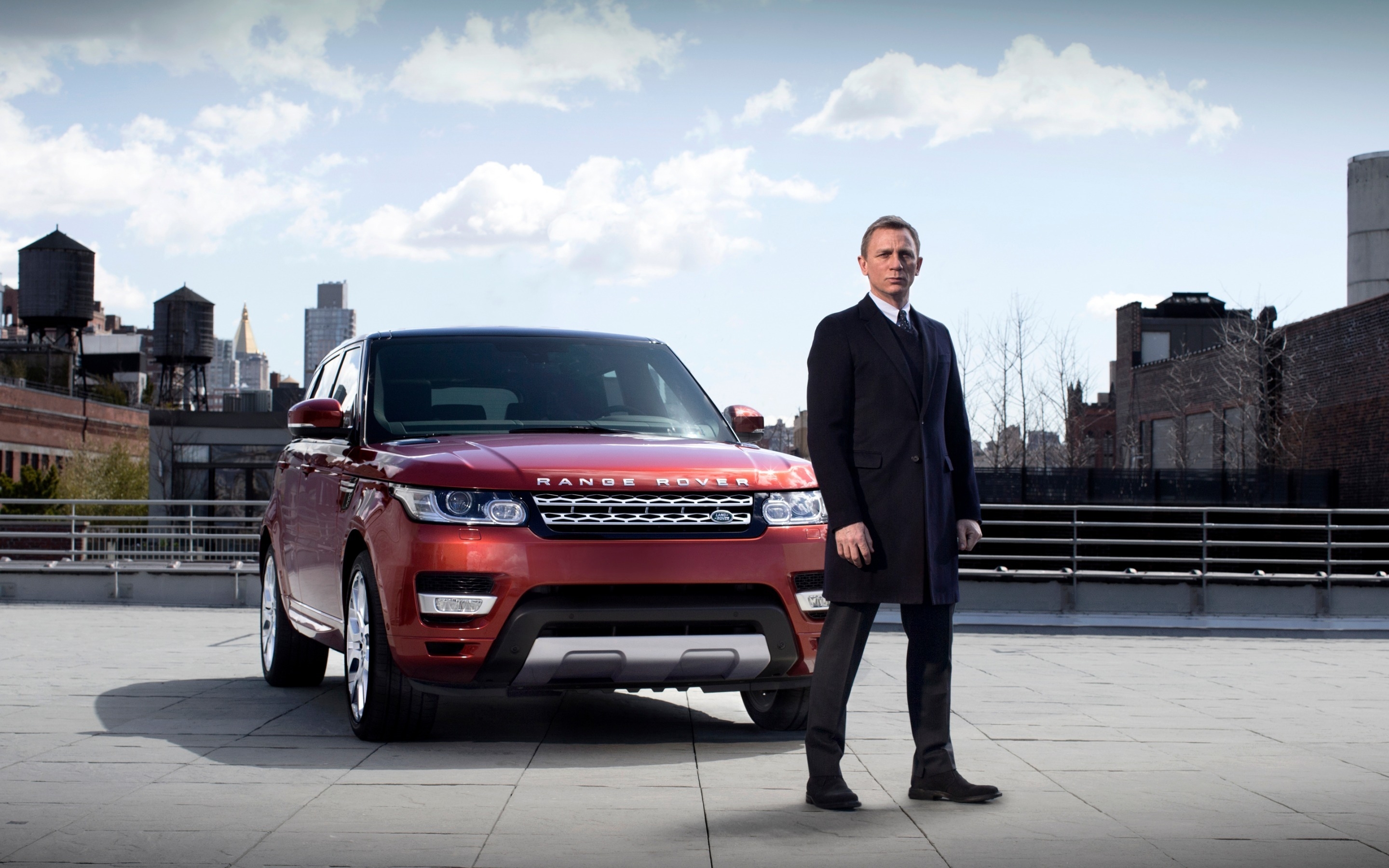 Range Rover Sport Daniel Craig - HD Wallpaper 