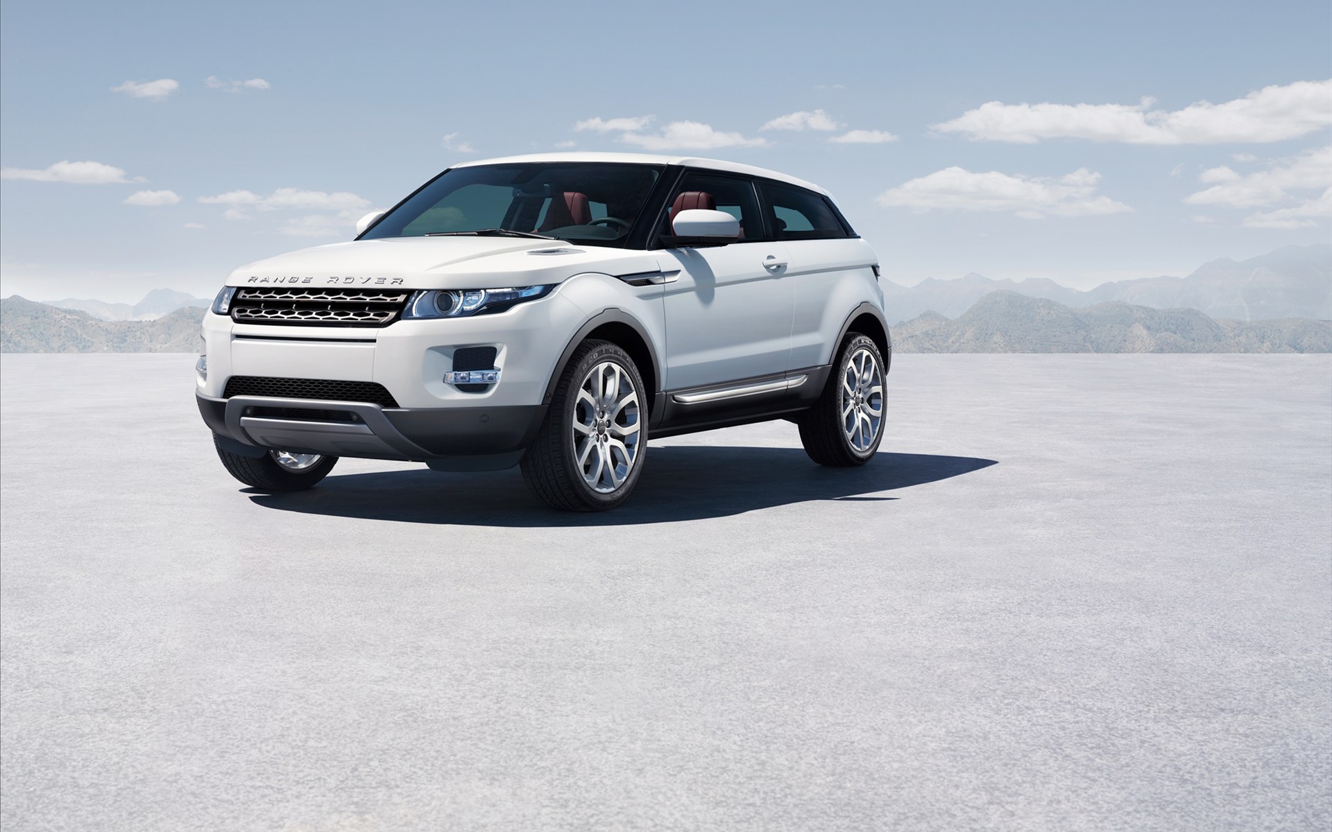 Range Rover For Women - HD Wallpaper 