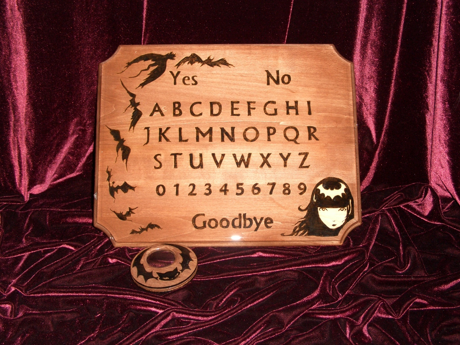 Emily Ouija Board - Darkness - HD Wallpaper 