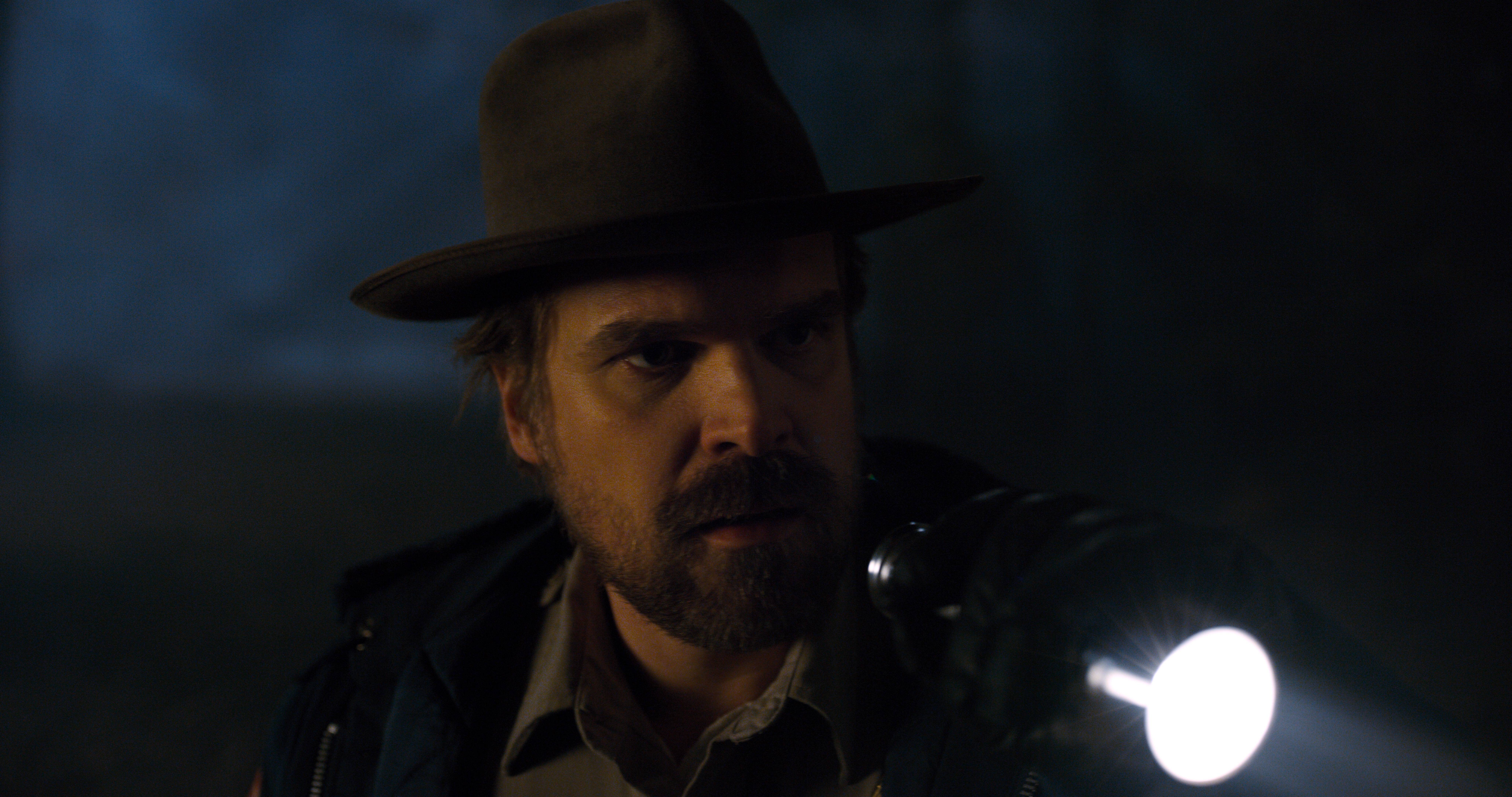 Stranger Things Wallpaper Jim Hopper - HD Wallpaper 