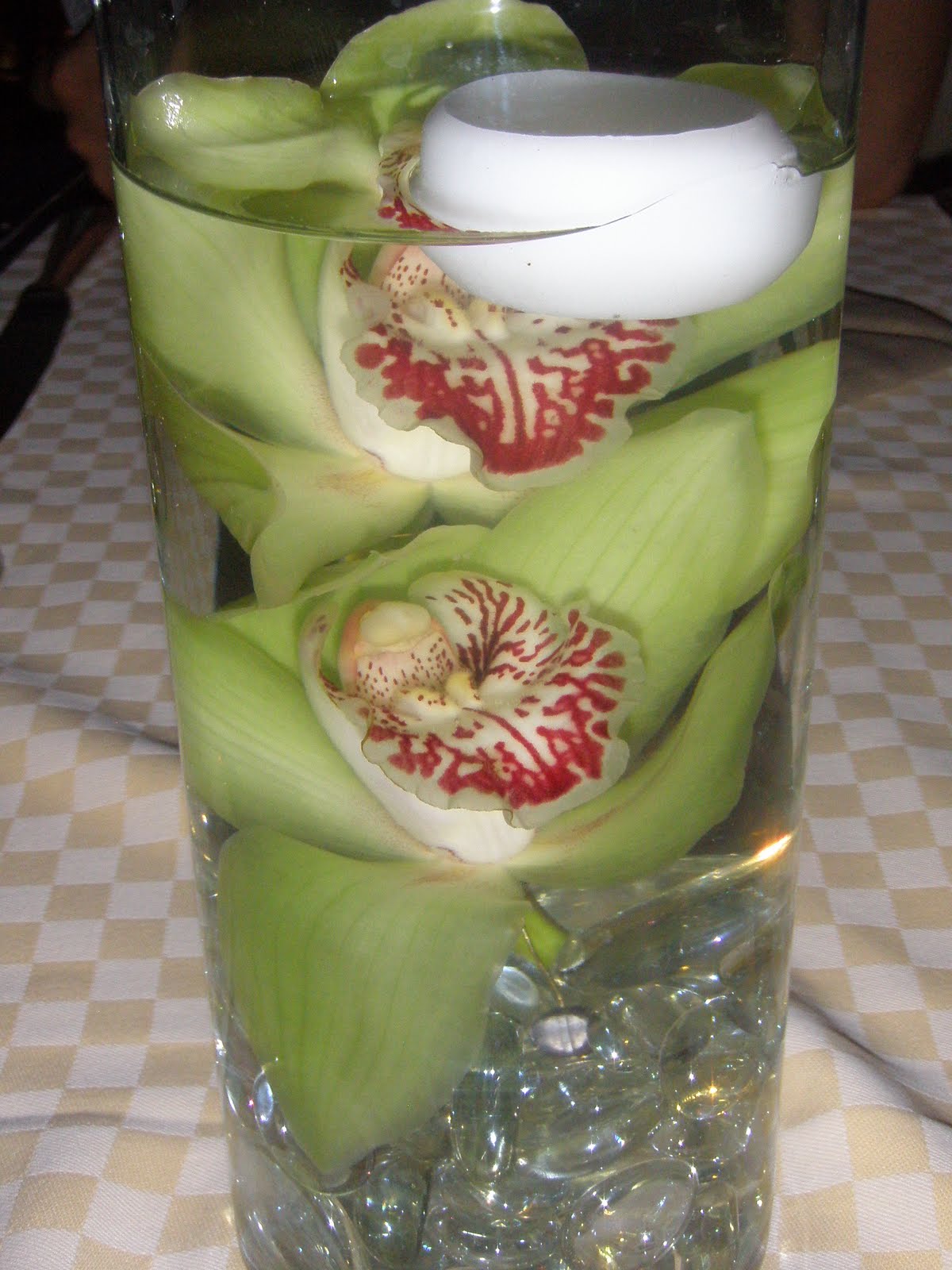 Nokia N8 Wallpapers Hd Snow Mountain Autumn Nature - Anthurium - HD Wallpaper 