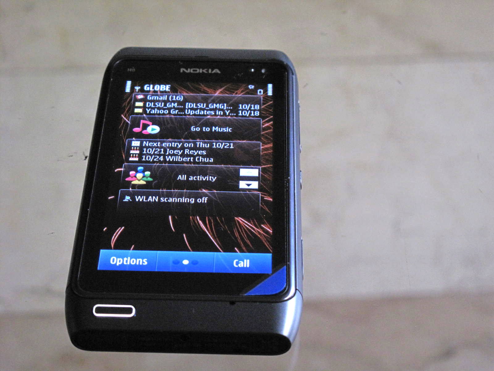 Nokia N8 - HD Wallpaper 