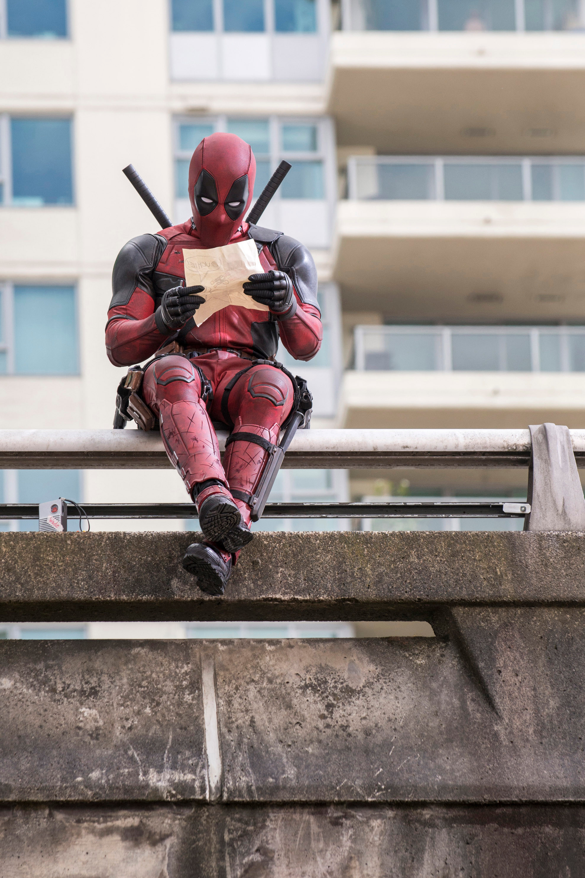 1979x2966, Deadpool Movie Wallpaper 1080p - Deadpool Wallpaper Movie - HD Wallpaper 