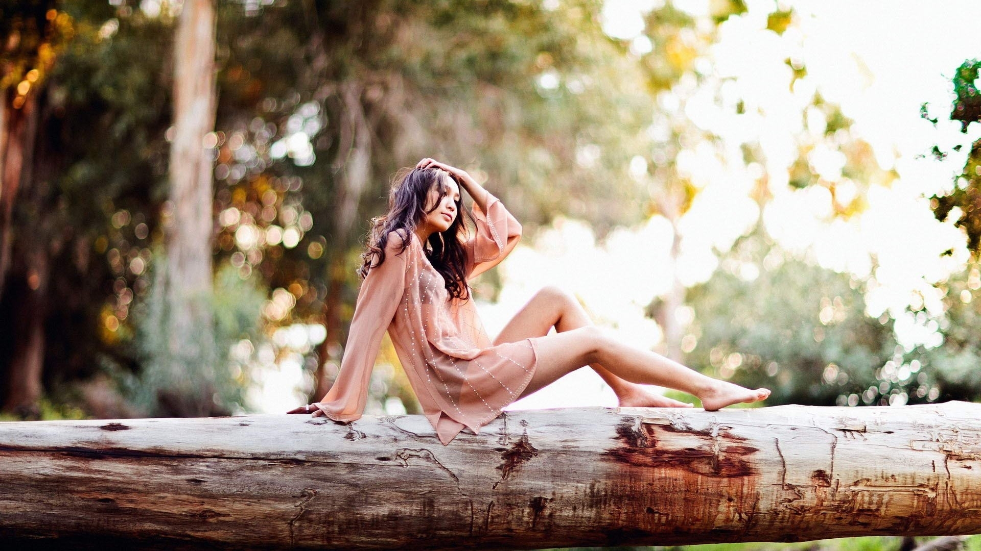 Pinup Monochrome Gas Station Old People Wallpaper - Nature & Woman - HD Wallpaper 