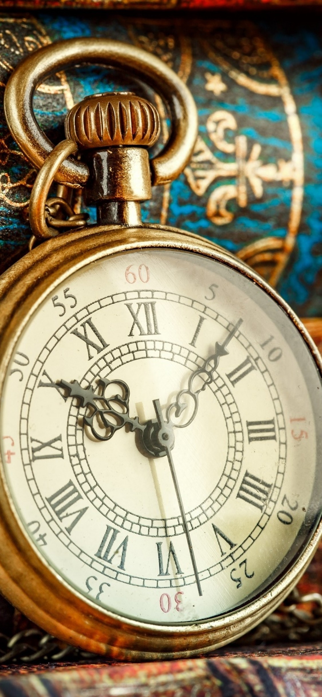 Pocket Watch, Books - Pocket Watch - HD Wallpaper 
