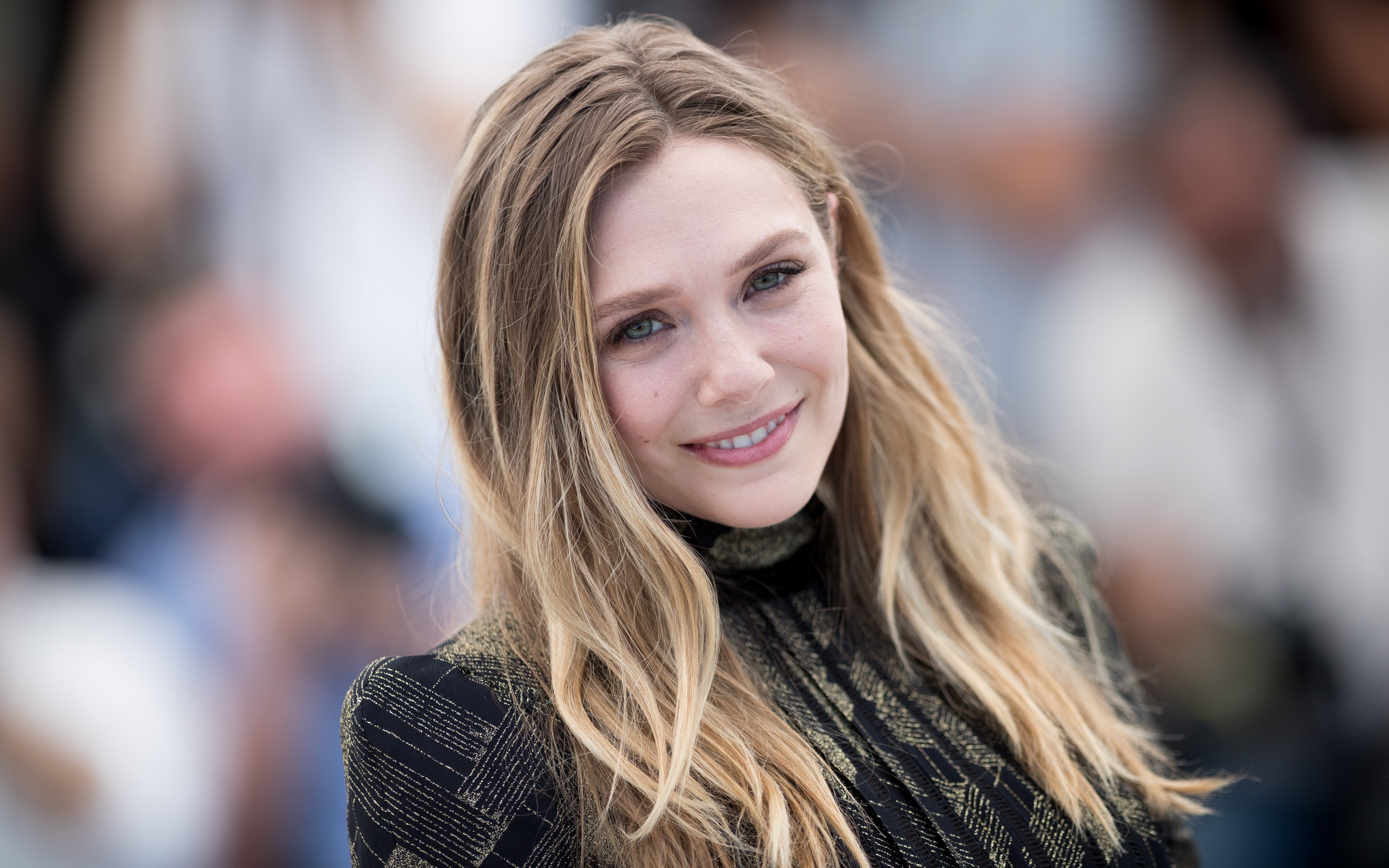 Smile, Actress, At Premier, Elizabeth Olsen, Wallpaper - Elizabeth Olsen Wallpaper 4k - HD Wallpaper 