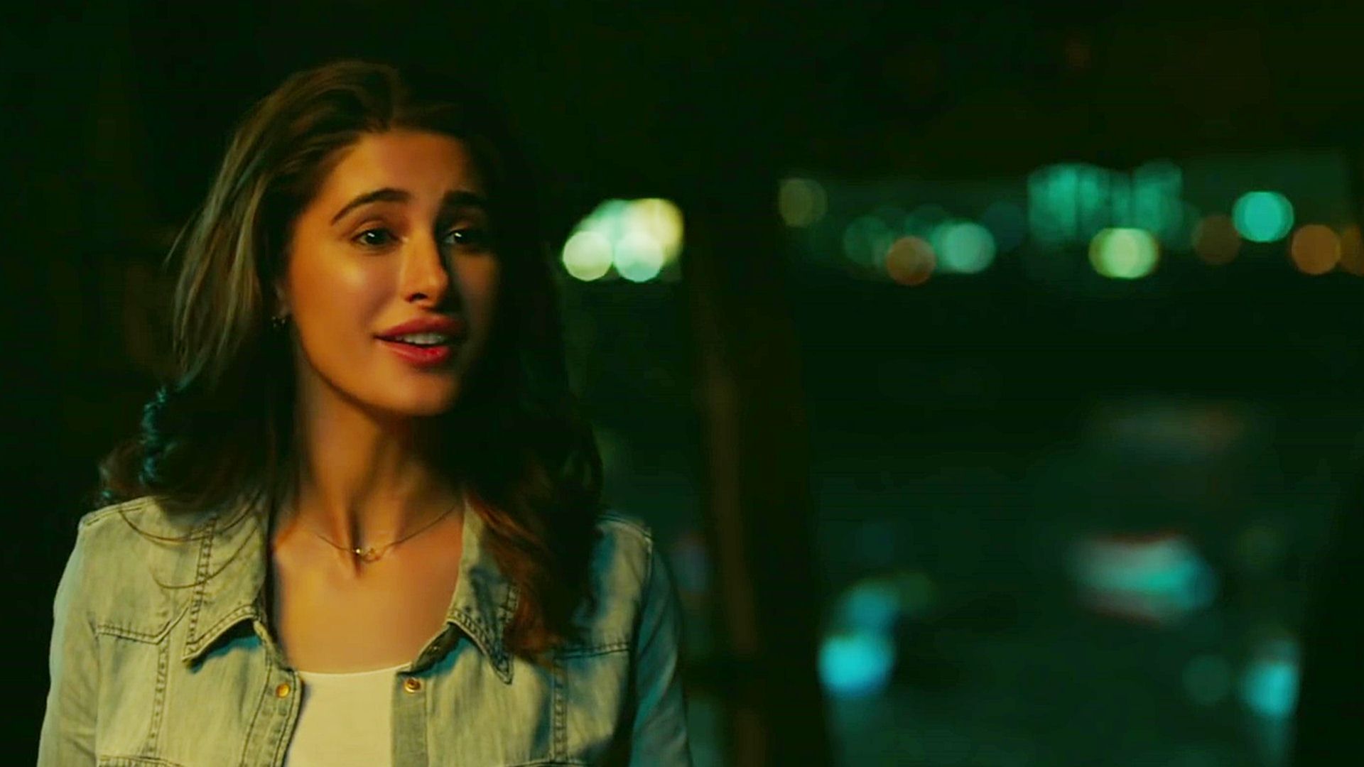 Nargis Fakhri In Banjo Film Wallpaper - Nargis Fakhri In Banjo - HD Wallpaper 