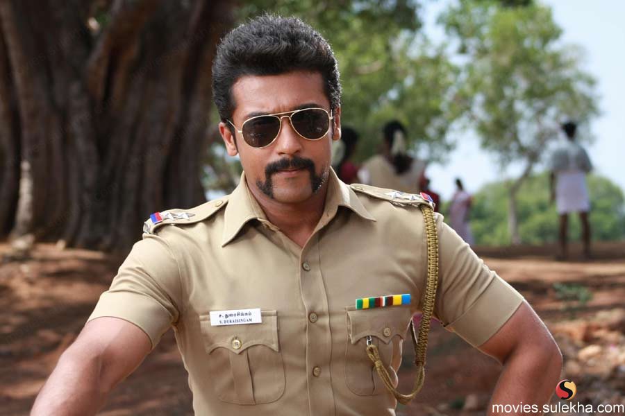 Tamil Actor Surya Wallpaper Surya In Singam Stills 900x600 Wallpaper Teahub Io