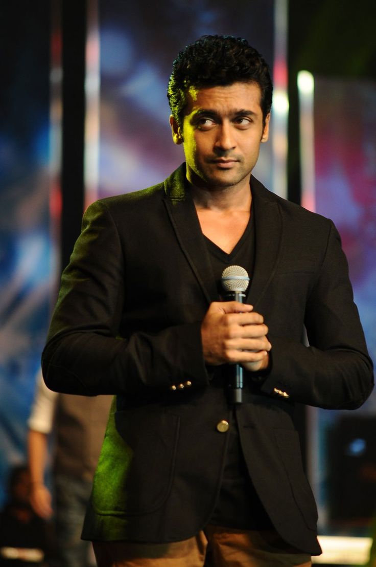 Suriya Cute Pics At Award Show - Suriya Maattrraan - HD Wallpaper 