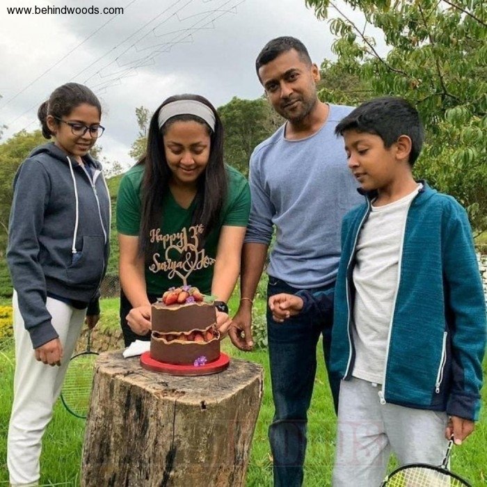 Jyothika Surya - HD Wallpaper 