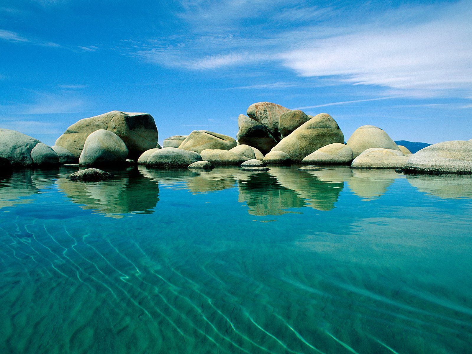 Sea Wallpaper - HD Wallpaper 