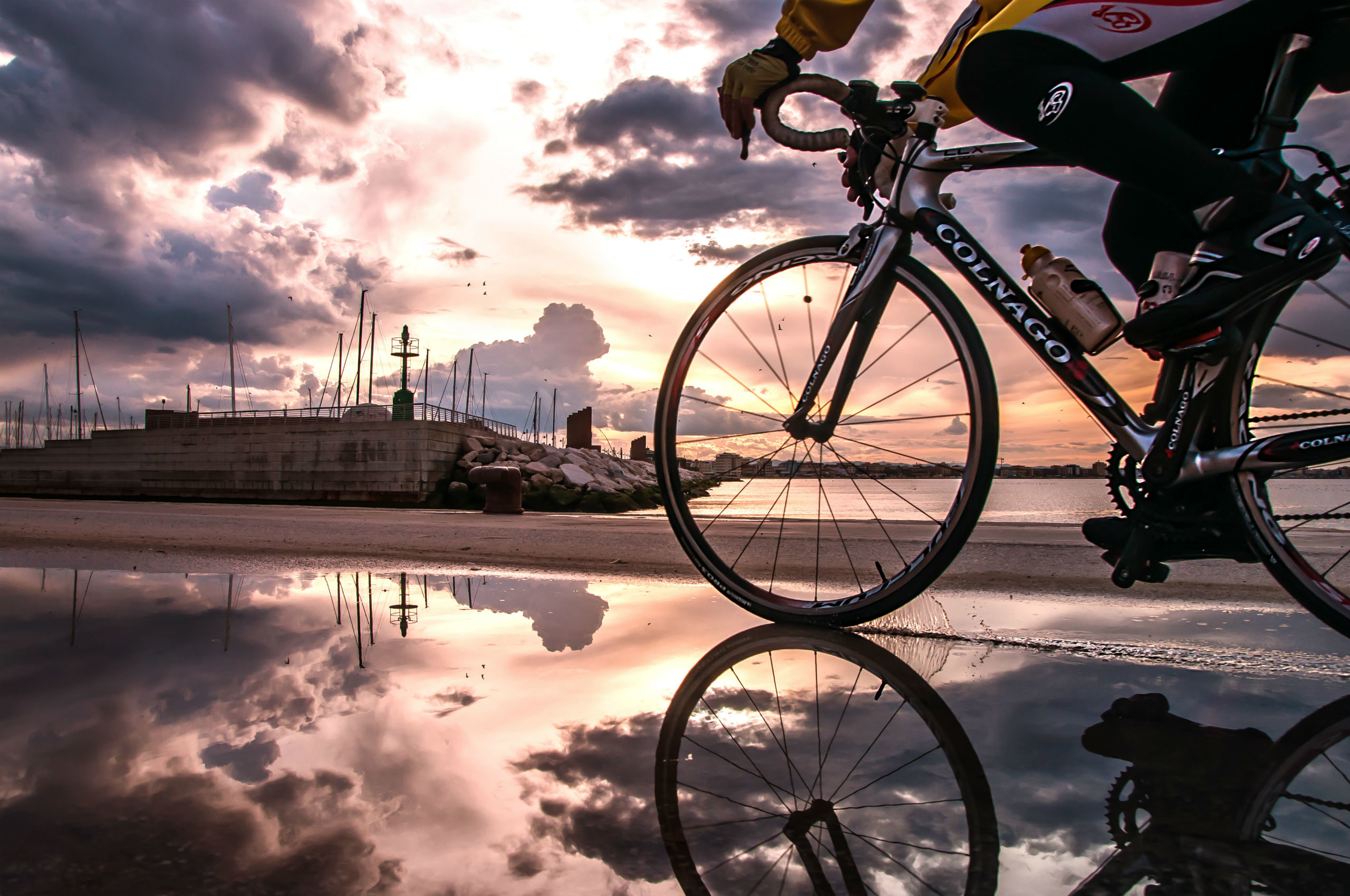 2560x1700, Road Bikes Wallpapers - Bicycle Hd - HD Wallpaper 