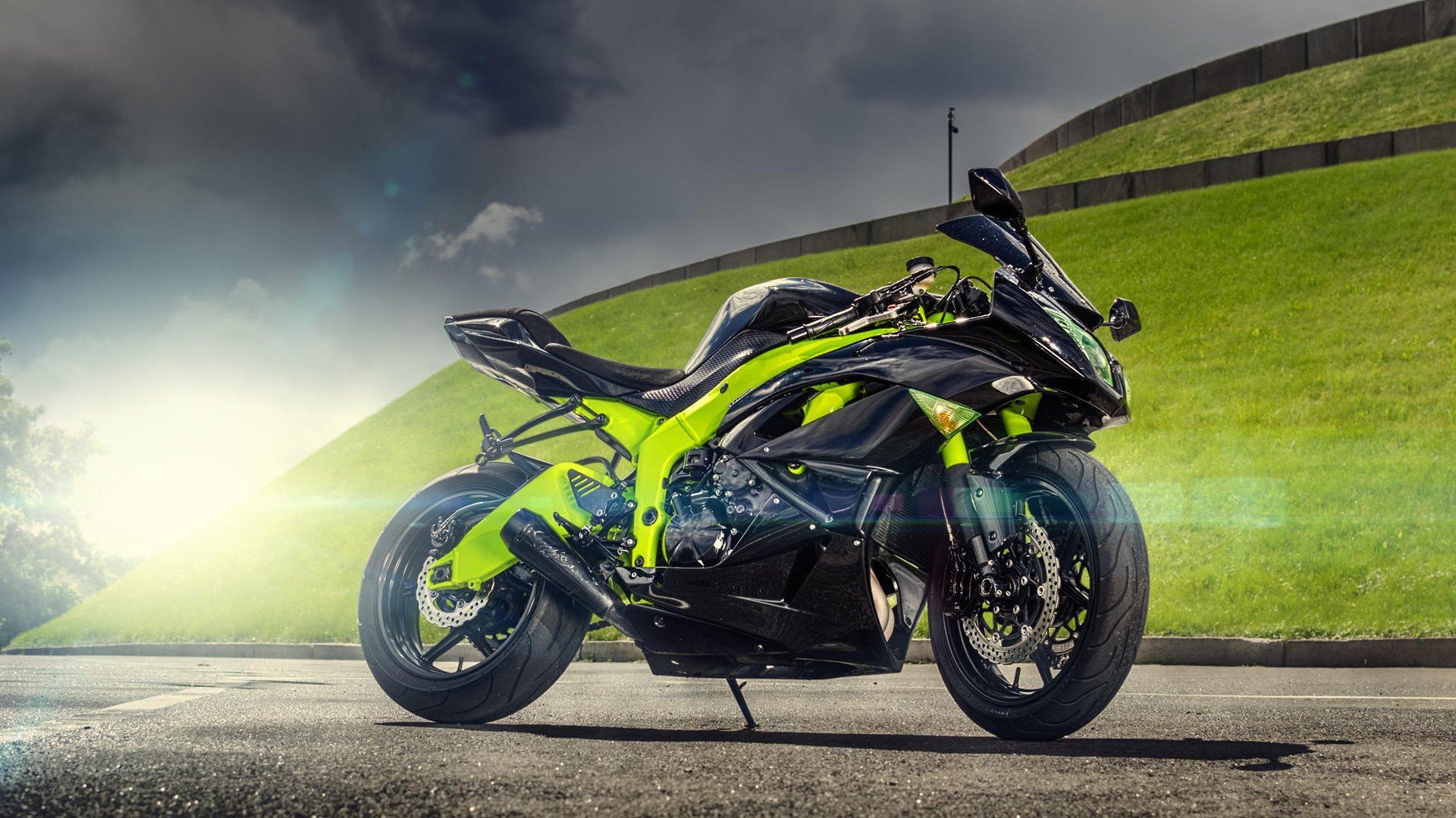 Ninja Bike Background Hd - HD Wallpaper 