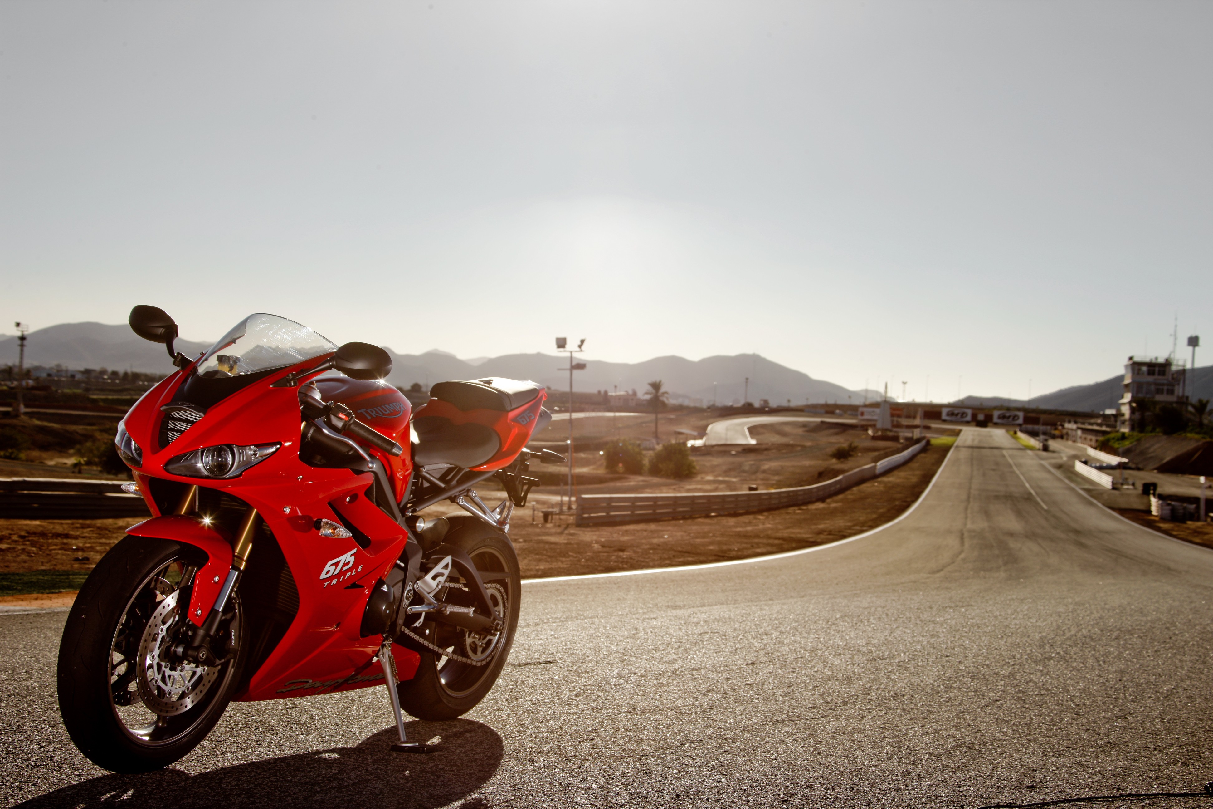 Bike Wallpaper Road - Triumph Daytona 675 Wallpaper Hd - HD Wallpaper 