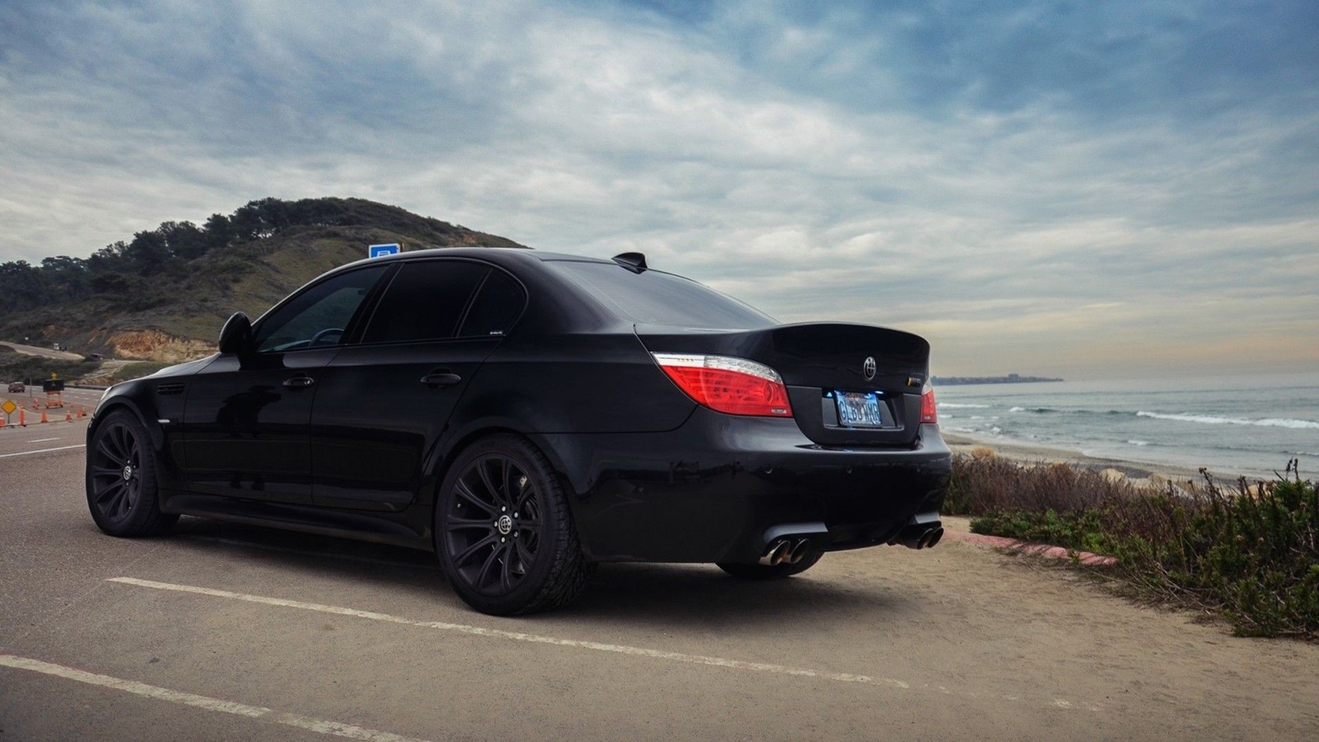 Bmw E60 Wallpaper Hd - HD Wallpaper 