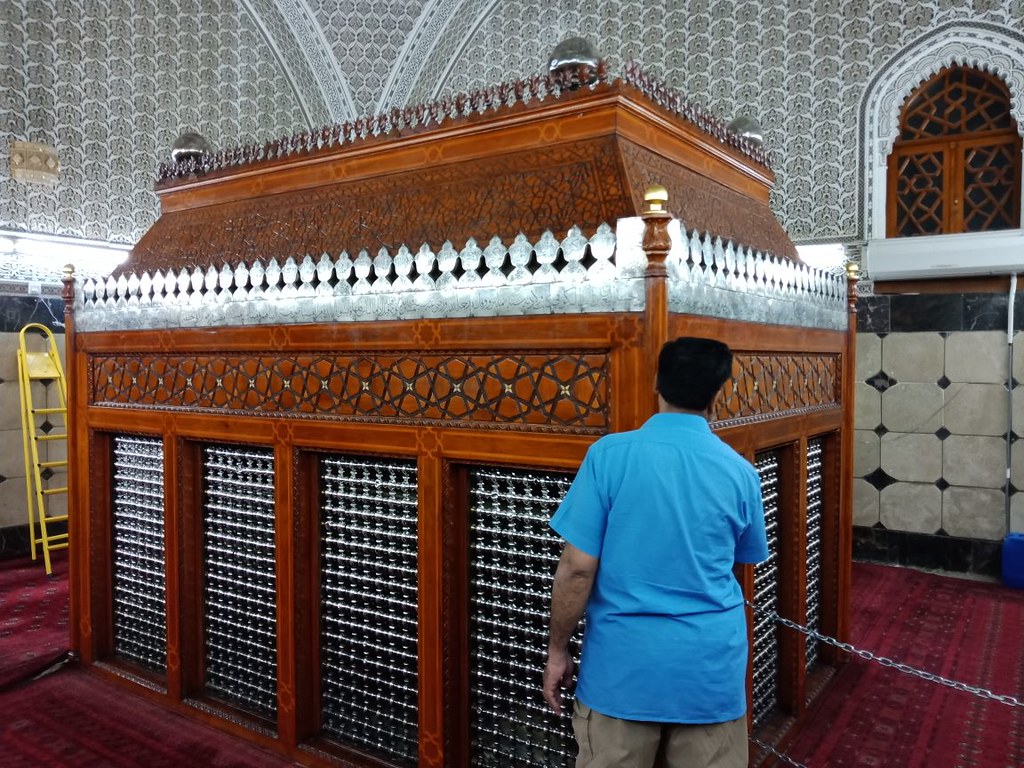 Shrine - HD Wallpaper 