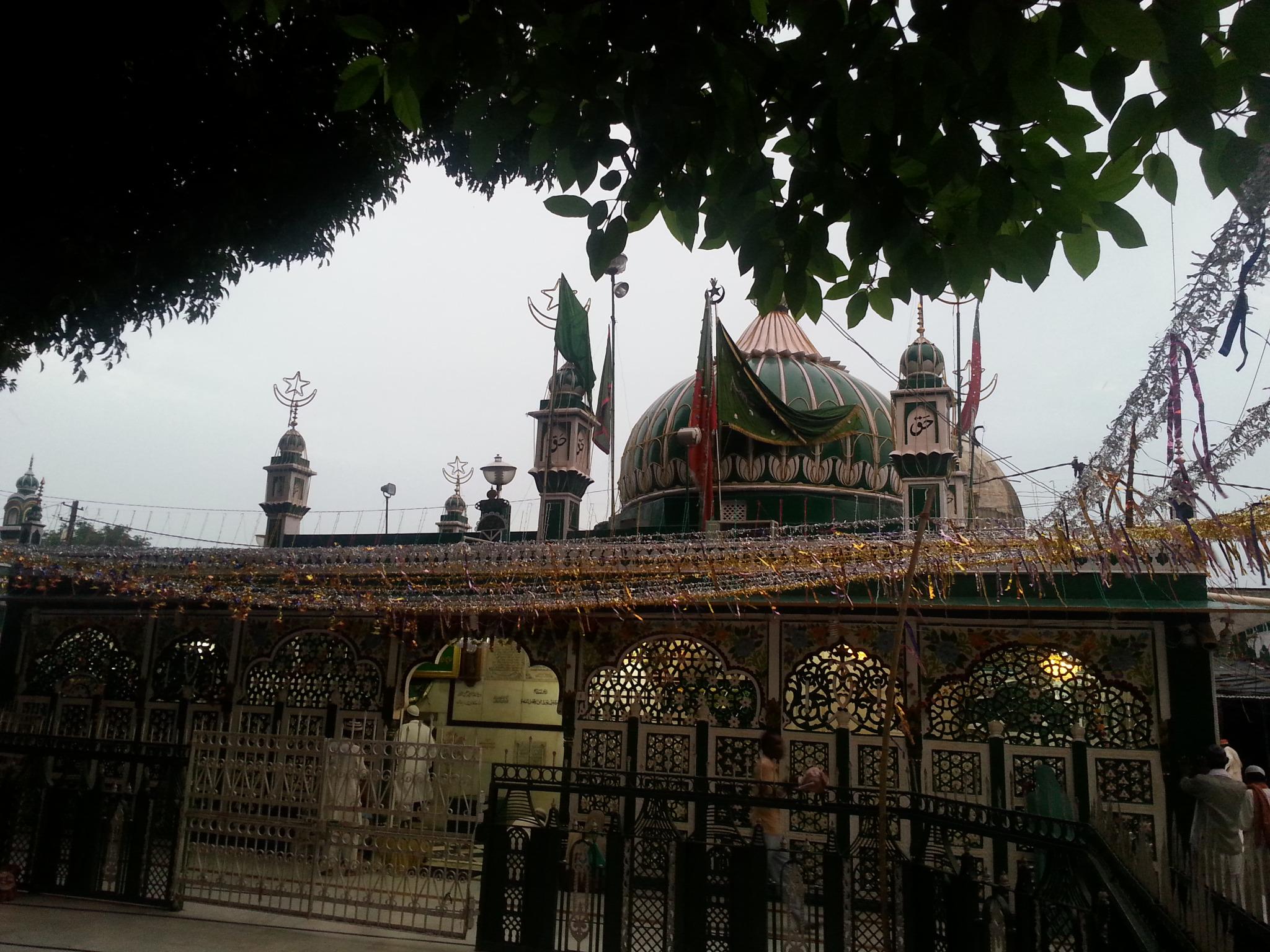 Tourist Attraction - HD Wallpaper 