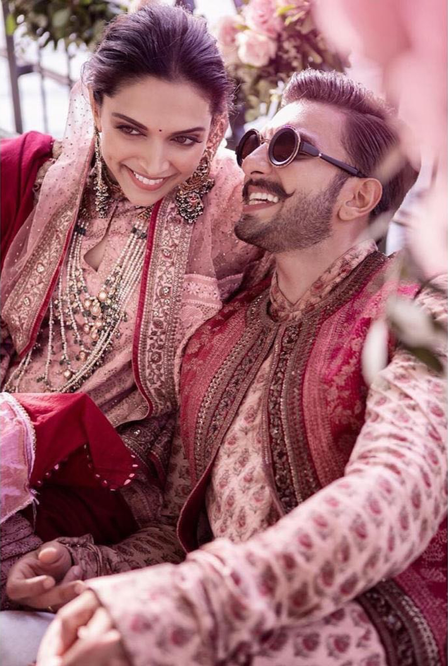 Check Out This Beautiful Picture Of Deepika Padukone - Deepika Padukone Ranveer Singh Wedding - HD Wallpaper 