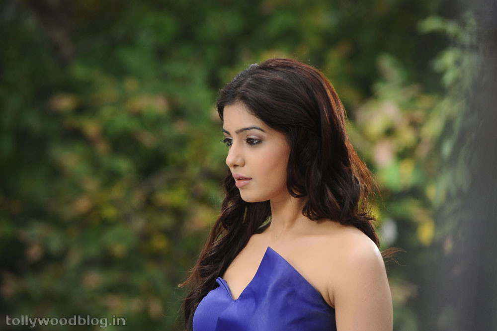 Samantha Kr Blues - HD Wallpaper 