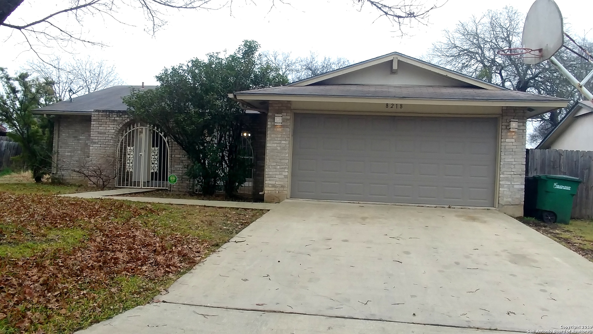 Garage - HD Wallpaper 