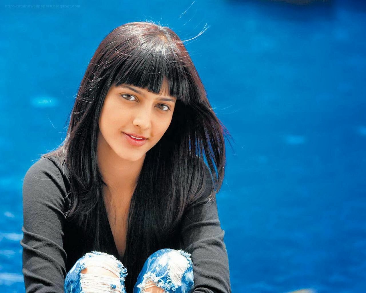 Download Shruti Haasan Hd Wallpaper Techpandey A Technology - Shruti Hassan Young - HD Wallpaper 