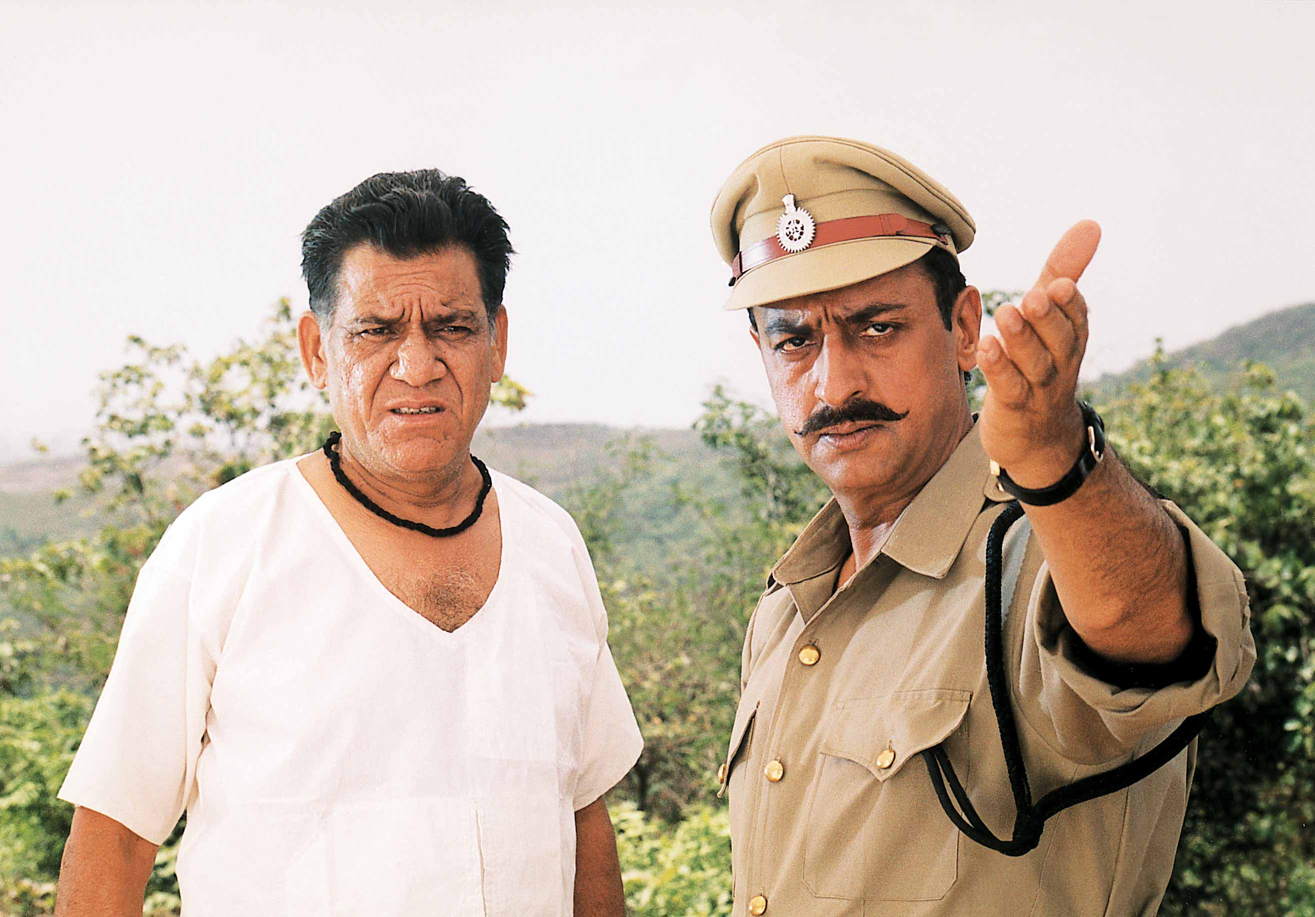 Om Puri In Malamal Weekly - HD Wallpaper 