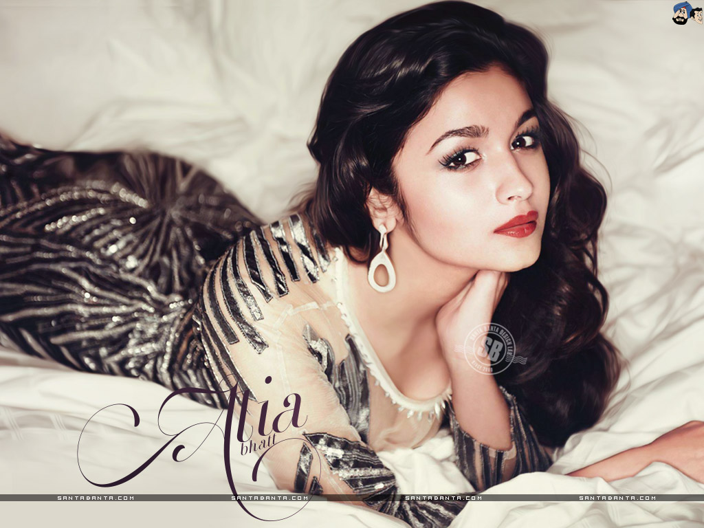 Alia Bhatt Beautiful Hd Wallpaper - Full Screen Alia Bhatt - 1024x768  Wallpaper 