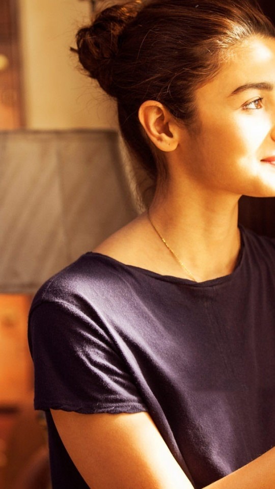 Alia Bhatt Dear Zindagi - 540x960 Wallpaper Alia Bhatt Dear Zindagi - 540x960 Wallpaper