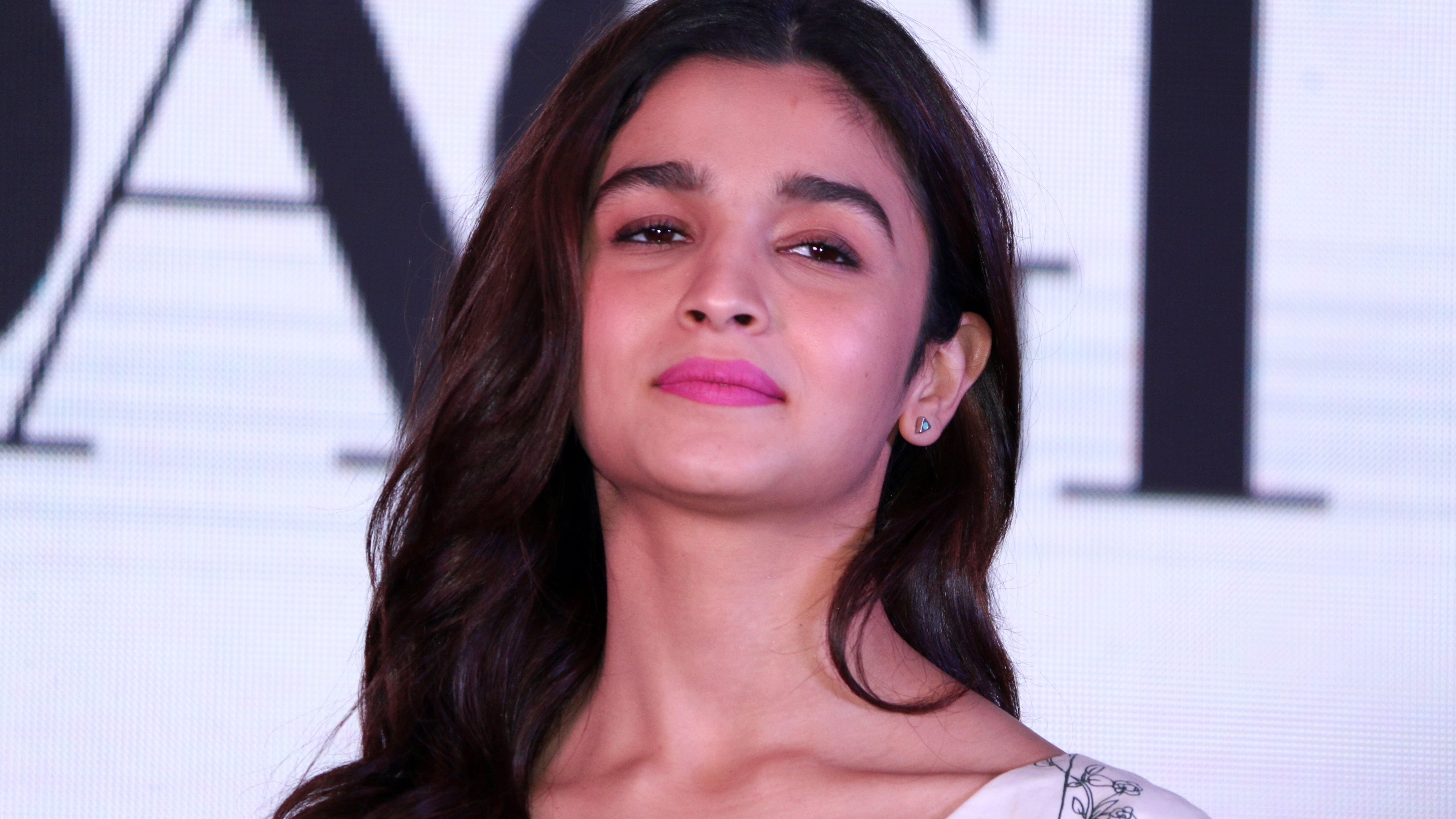 Alia Bhatt Hd - HD Wallpaper 