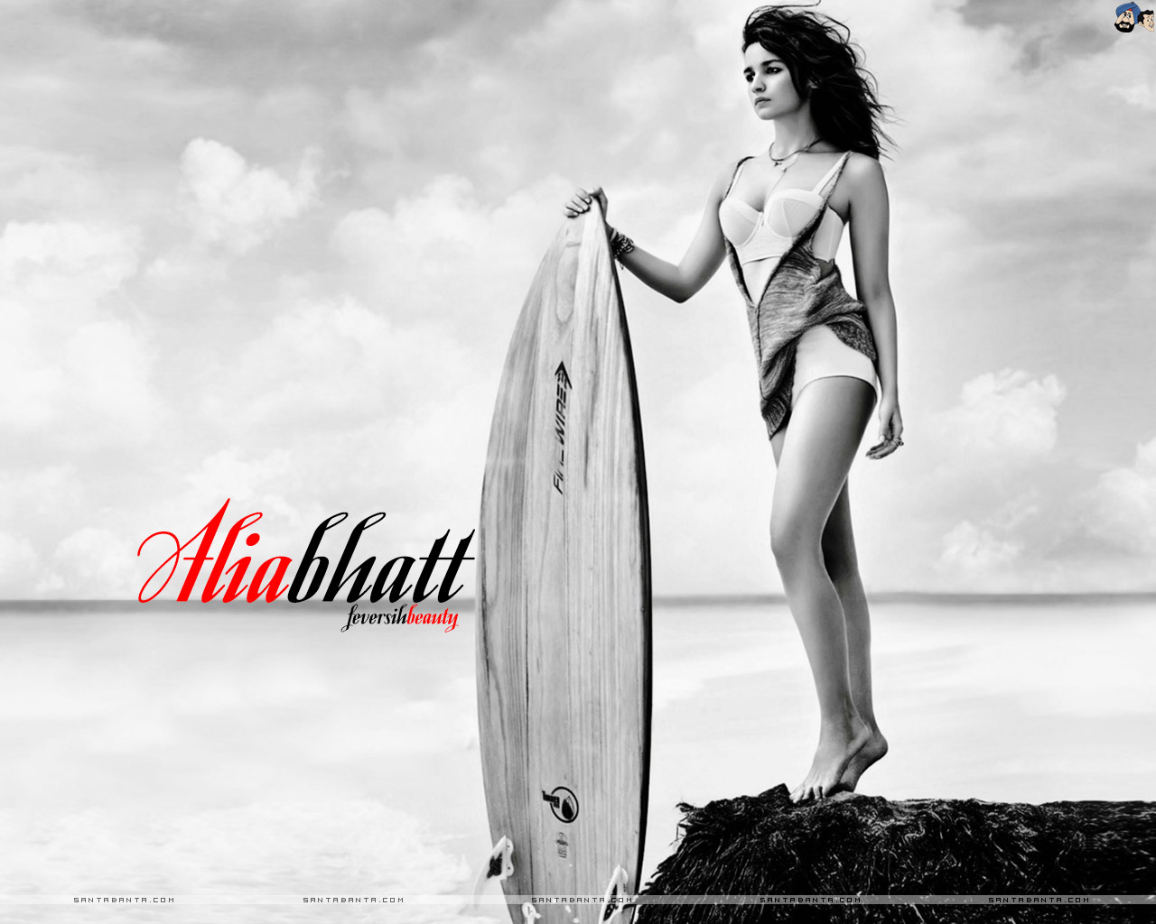 Alia Bhatt Wallpapers - Alia Bhatt Hot White Bikini - HD Wallpaper 