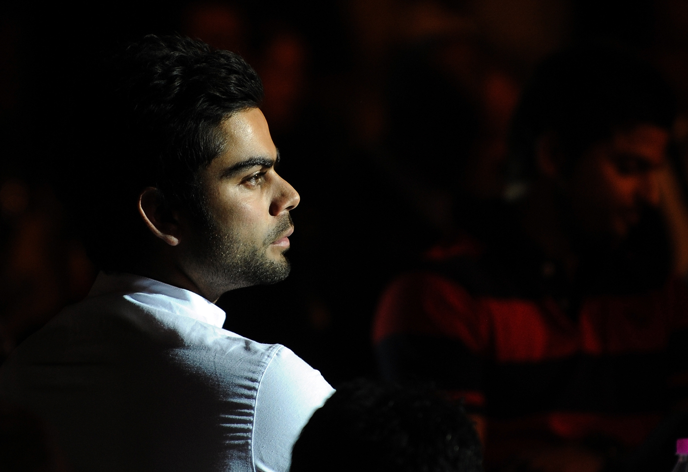 Virat Kohli - Virat Kohli Indian Cricketer - HD Wallpaper 