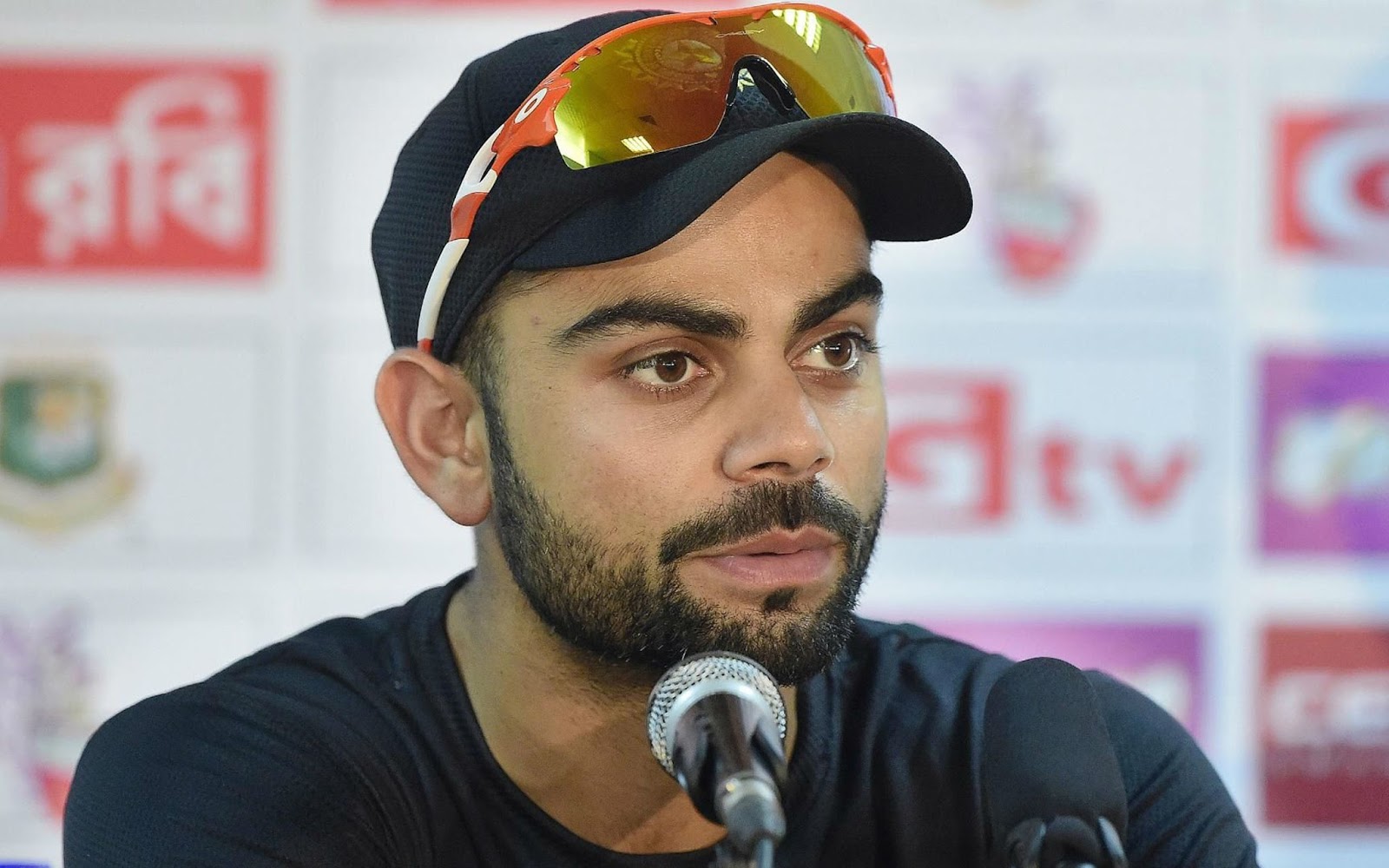 Virat Kohli - HD Wallpaper 