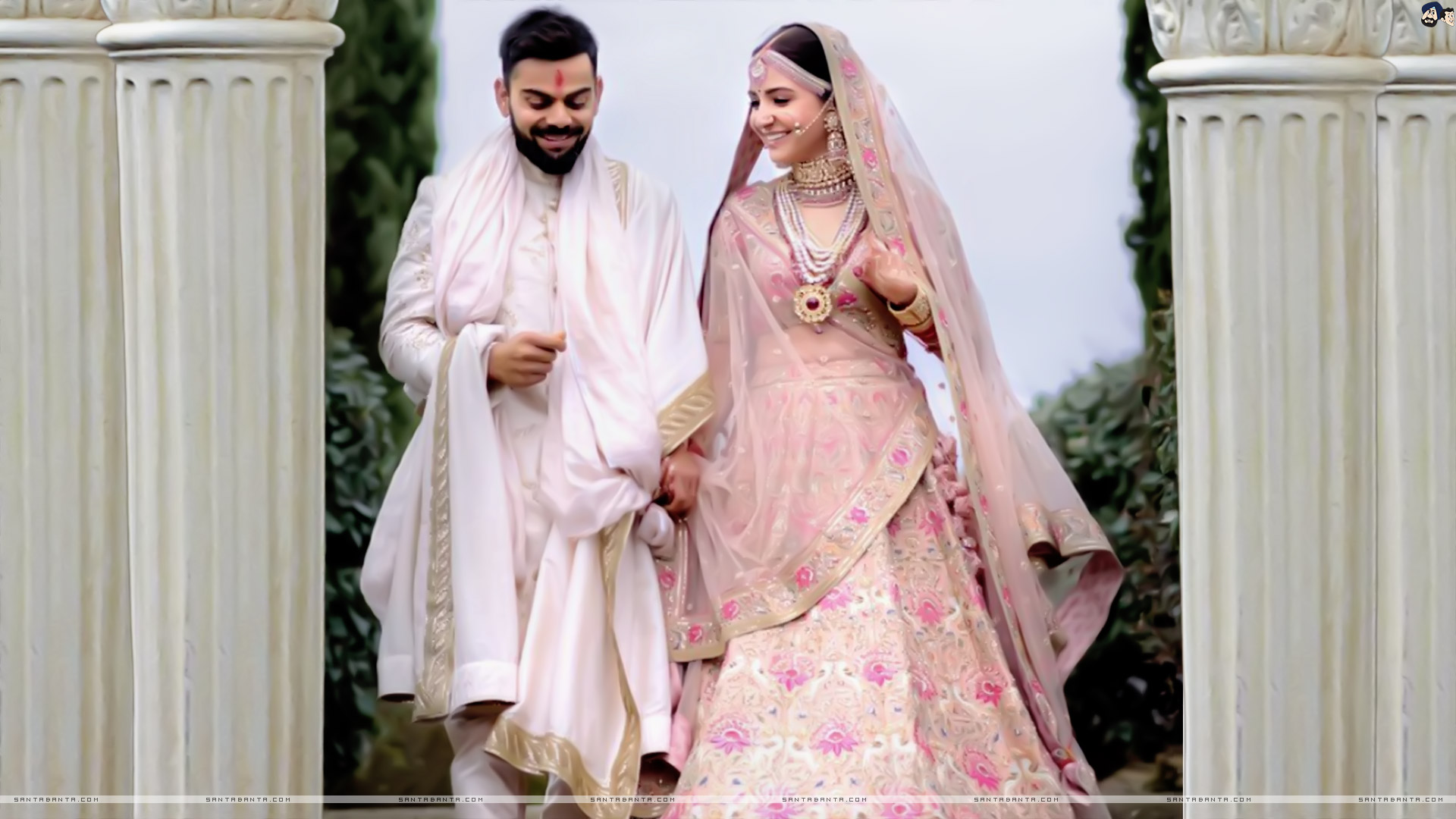 Newly Wedded Couple, Anushka Sharma Kohli & Virat Kohli - Anushka Sharma Wedding Lehenga - HD Wallpaper 