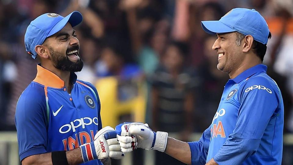 File Image Of Virat Kohli With Ms Dhoni - Ms Dhoni World Cup 2019 - HD Wallpaper 