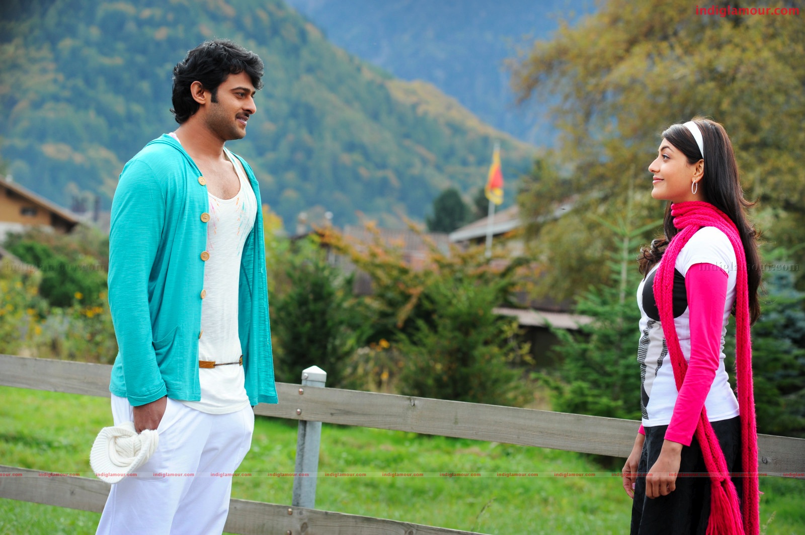 Darling Telugu Movie Photo - Prabhas And Kajal Agarwal Movies - HD Wallpaper 