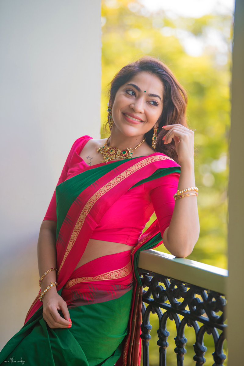 Ramya Subramanian Latest Pics - Saree Ramya Subramanian Navel - HD Wallpaper 