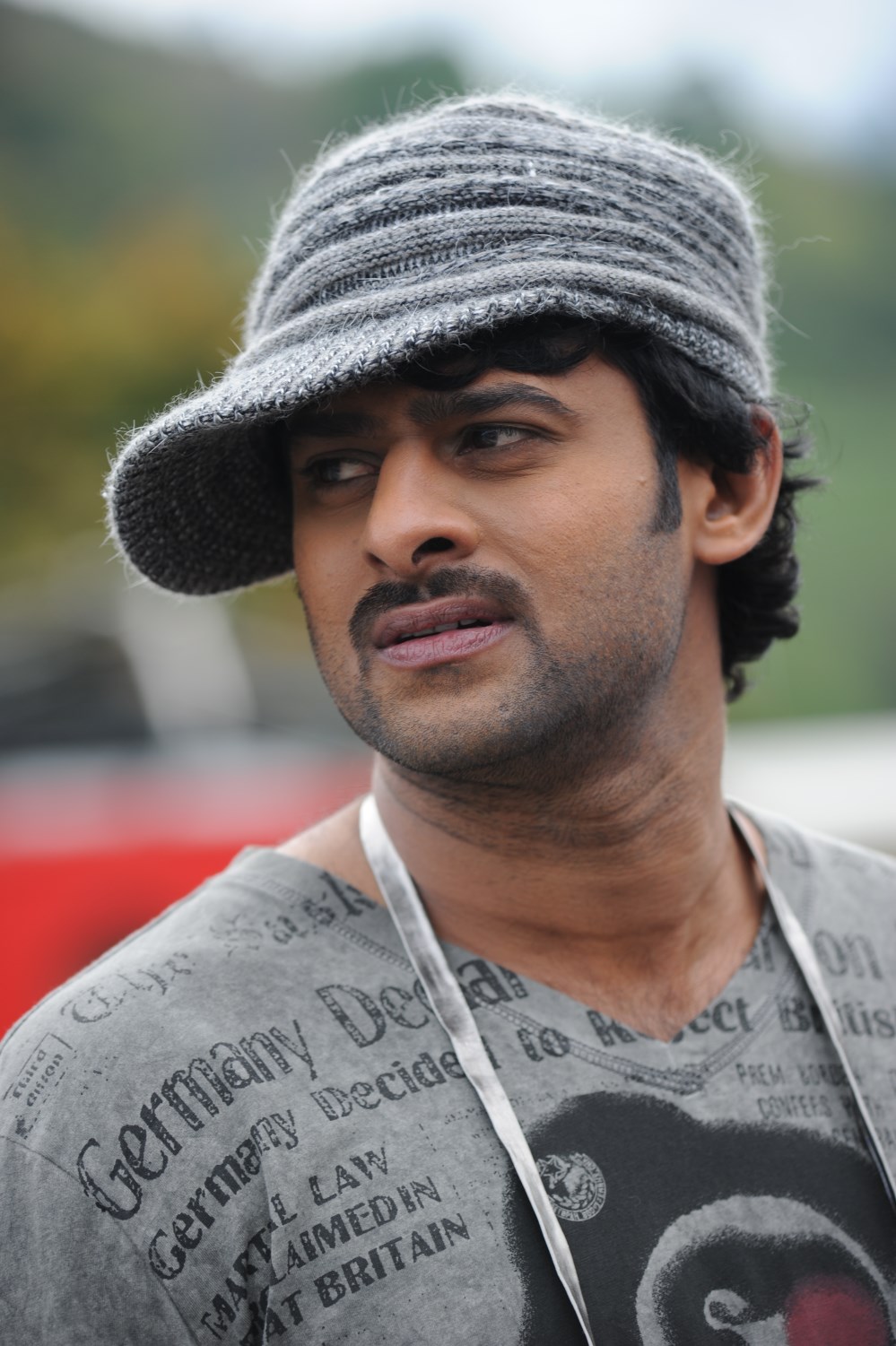 Prabhas Bahubali Movie Stills - Prabhas Latest Photos Gallery - HD Wallpaper 