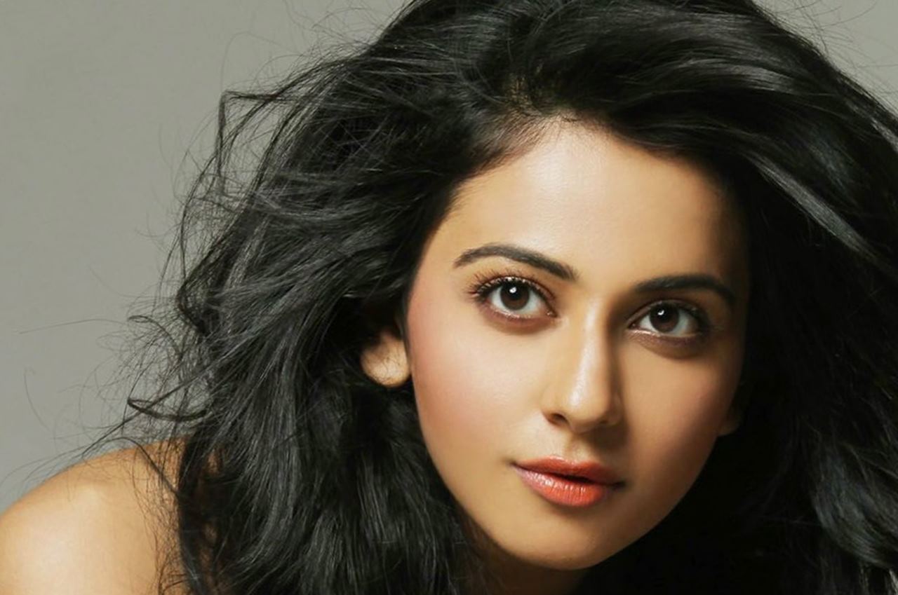 Rakul Preet Singh Beautiful Eyes Hd Wallpaper - Girl - HD Wallpaper 