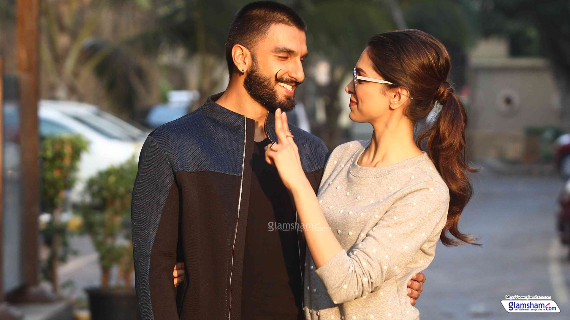 Deepika Padukone Vs Ranveer Singh - HD Wallpaper 