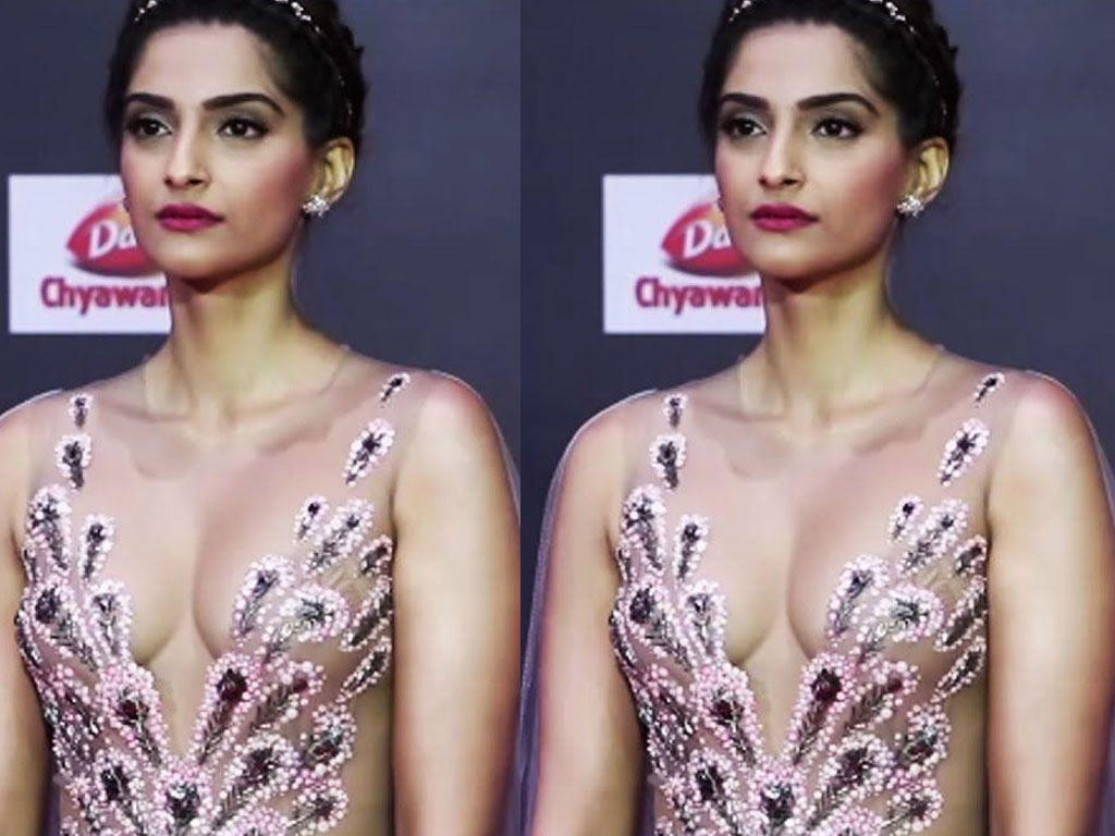 Sonam Kapoor In Stardust 2016 - HD Wallpaper 